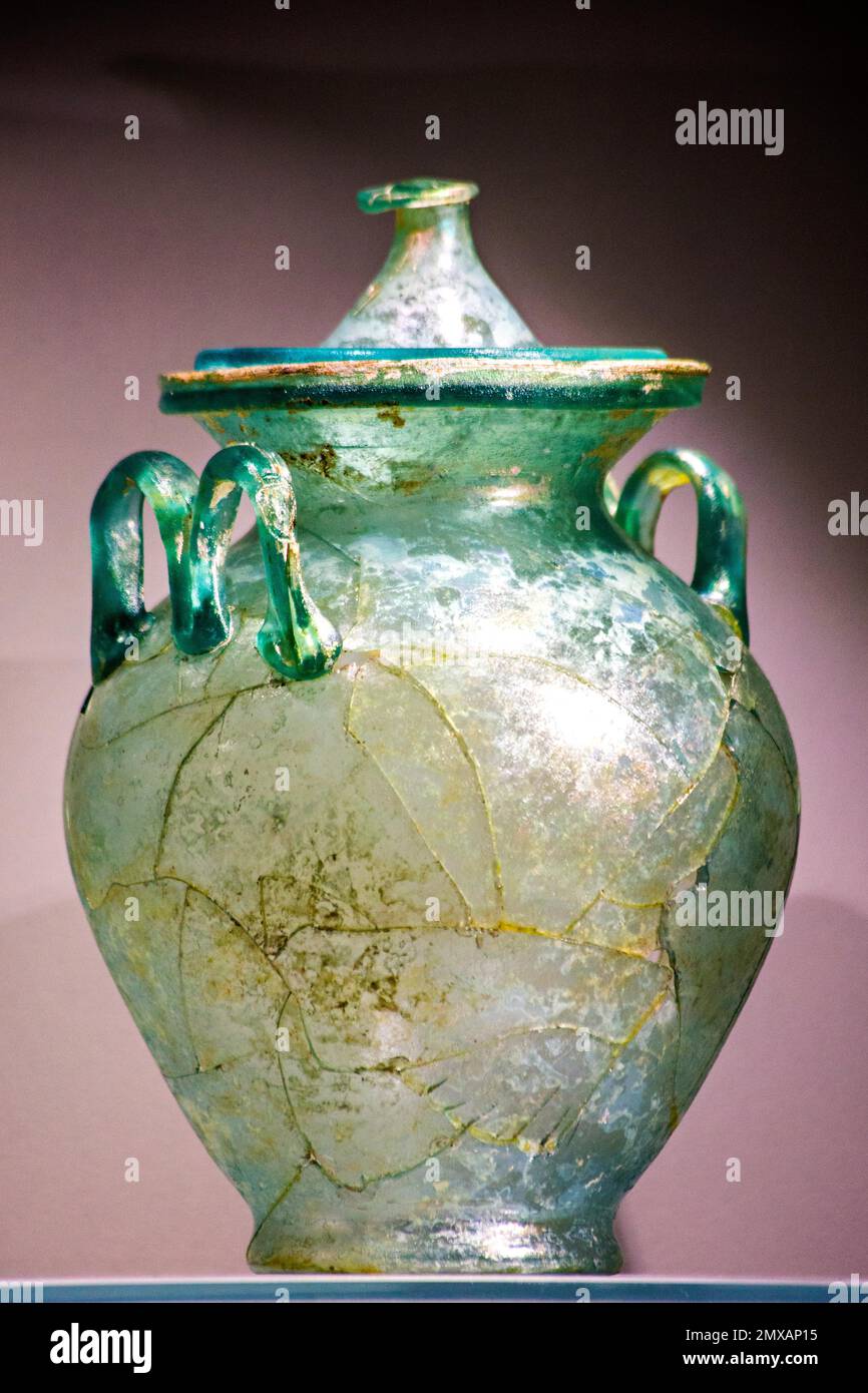 Cinerary urn made of glass with lid, 1st century BC National Archaeological Museum, Taranto