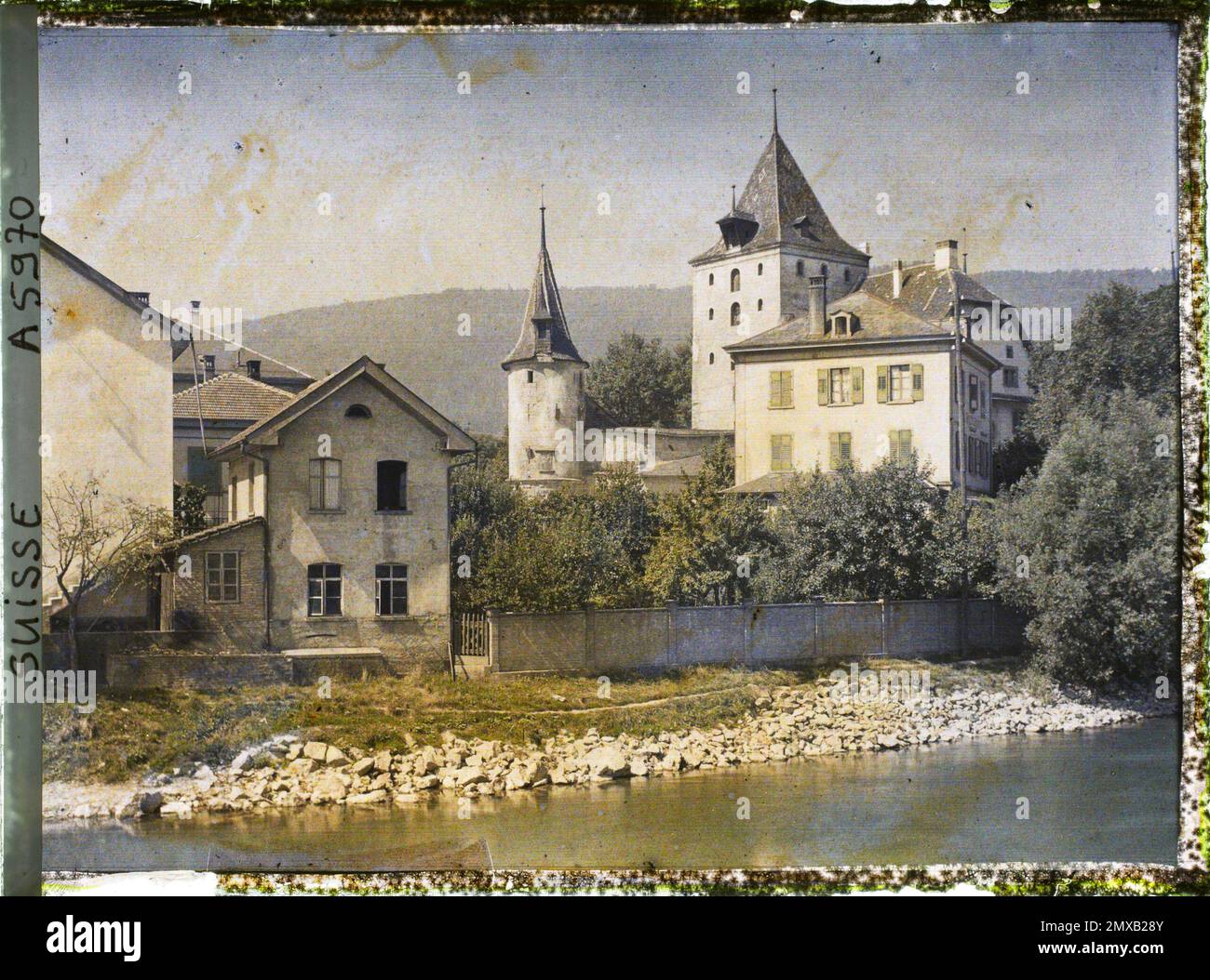 Nidau, Switzerland The Château de Nidau and the Zihl , 1911