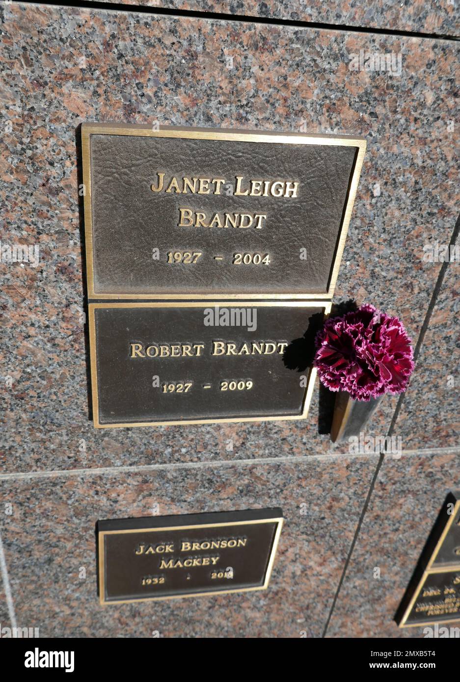 Los Angeles, California, USA 31st January 2023 A general view of atmosphere Actress Janet Leigh's Grave at Pierce Brothers Westwood Village Memorial Park Cemetery on January 31, 2023 in Los Angeles, California, USA. Photo by Barry King/Alamy Stock Photo Stock Photo