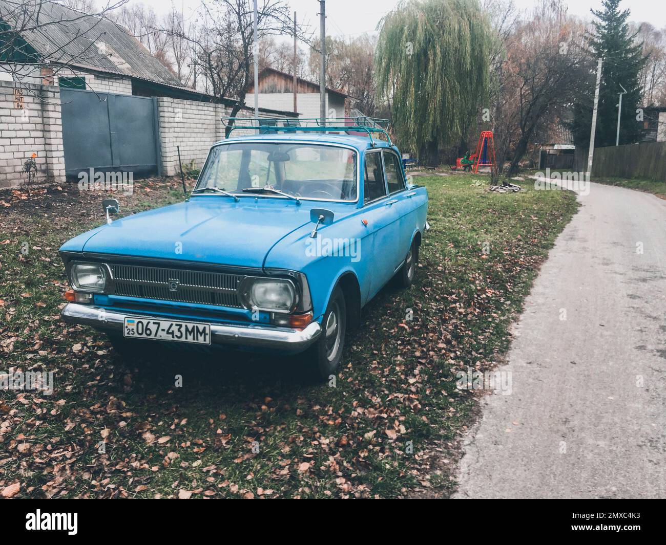 Chernihiv, Ukraine - November 5, 2022: Old Moskvich car parked on the street. Moskvich combi Stock Photo