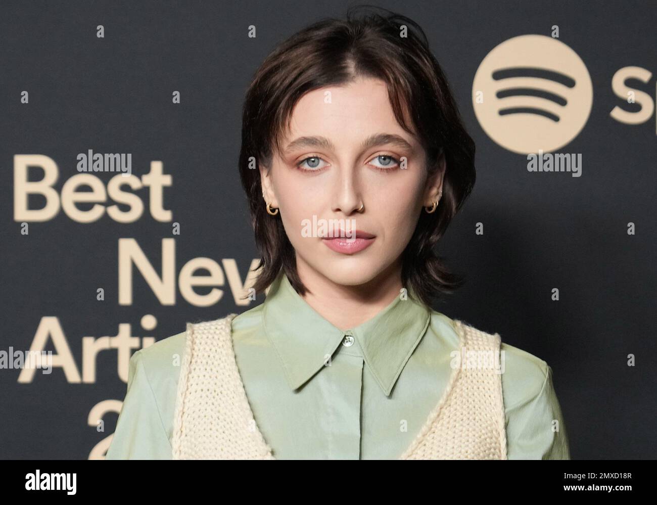 Emma Chamberlain wearing Louis Vuitton during Met Gala departures from THE  MARK Hotel in New York City, Monday, September 13, 2021. (Photo by Jennifer  Graylock/Sipa USA Stock Photo - Alamy