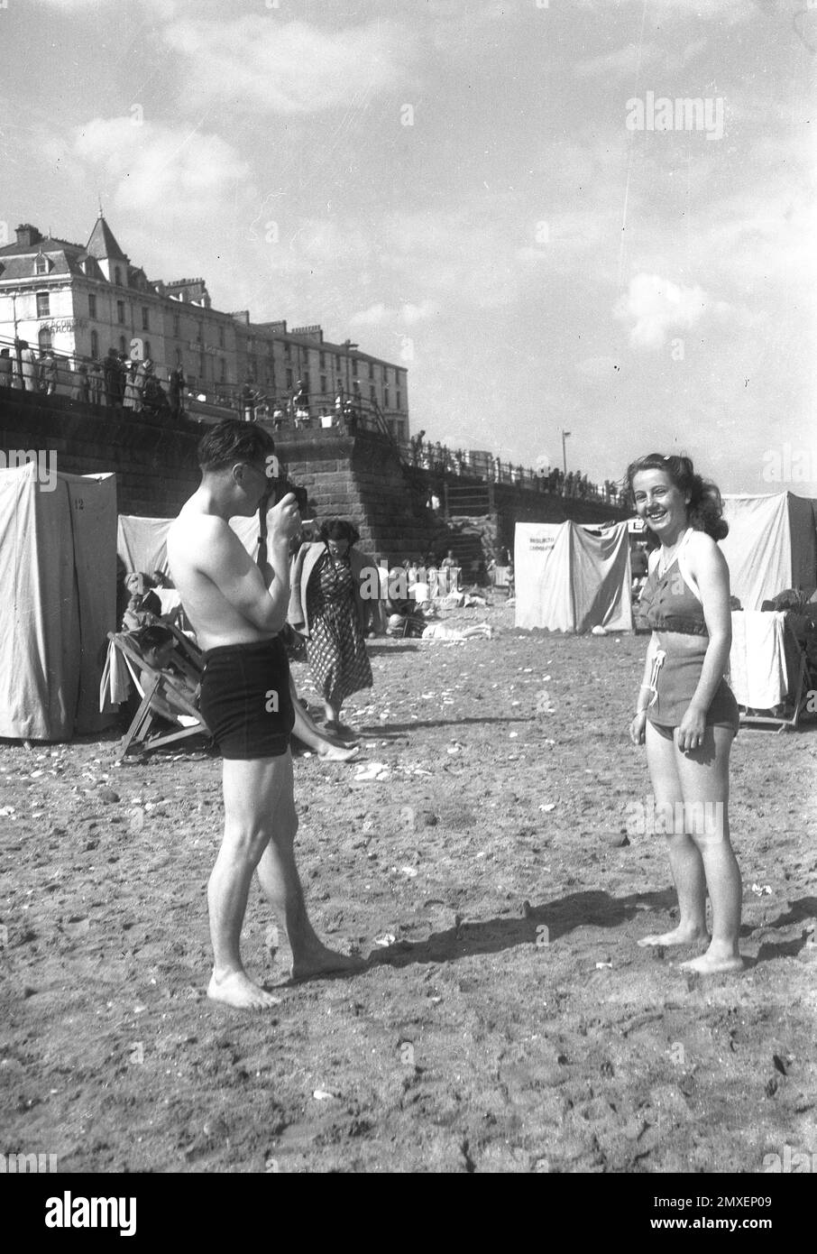 1950s, historical, photo on beach, Bridlingotn, EastYorkshire, England, UK Stock Photo