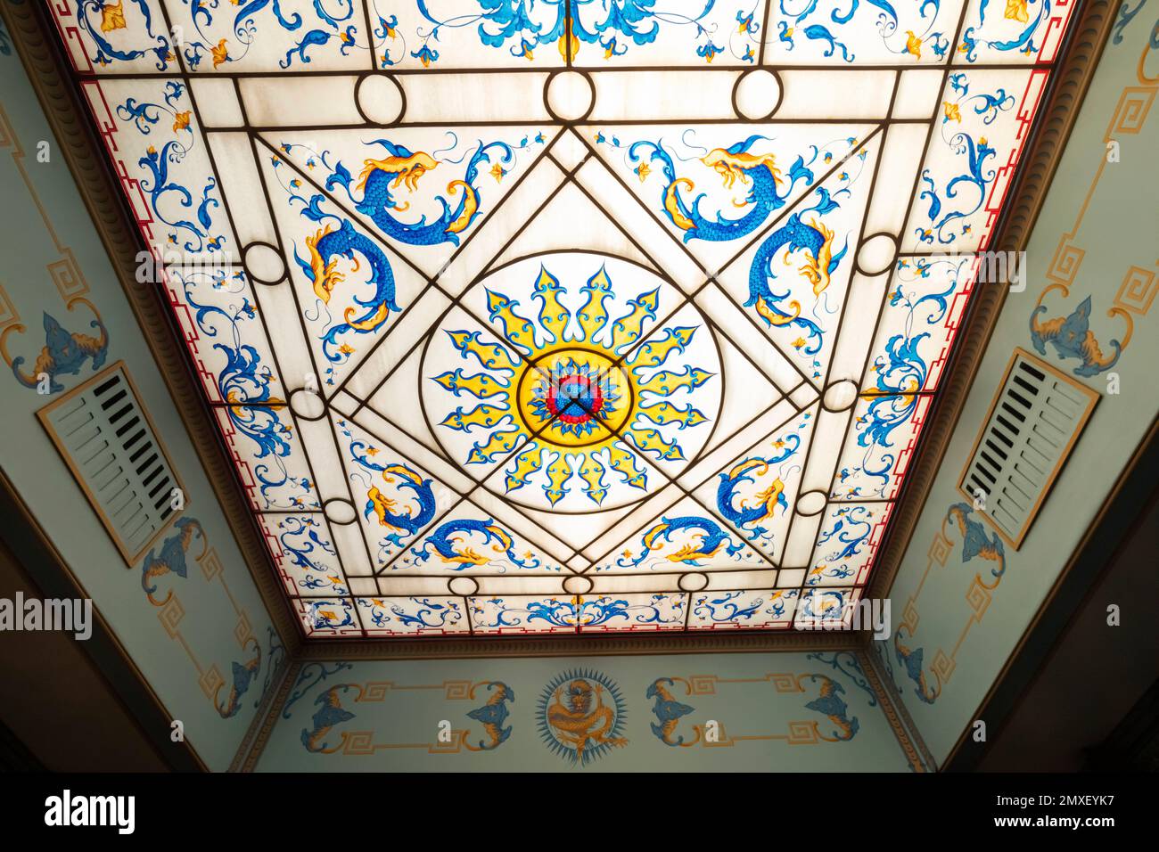 Ceiling window pattern hi-res stock photography and images - Alamy
