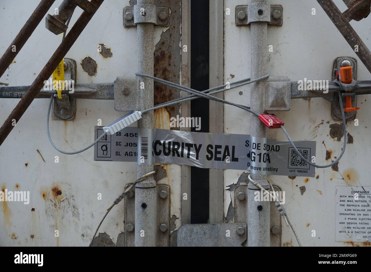 Silver security tape and metal seals use for seal cargo in transit