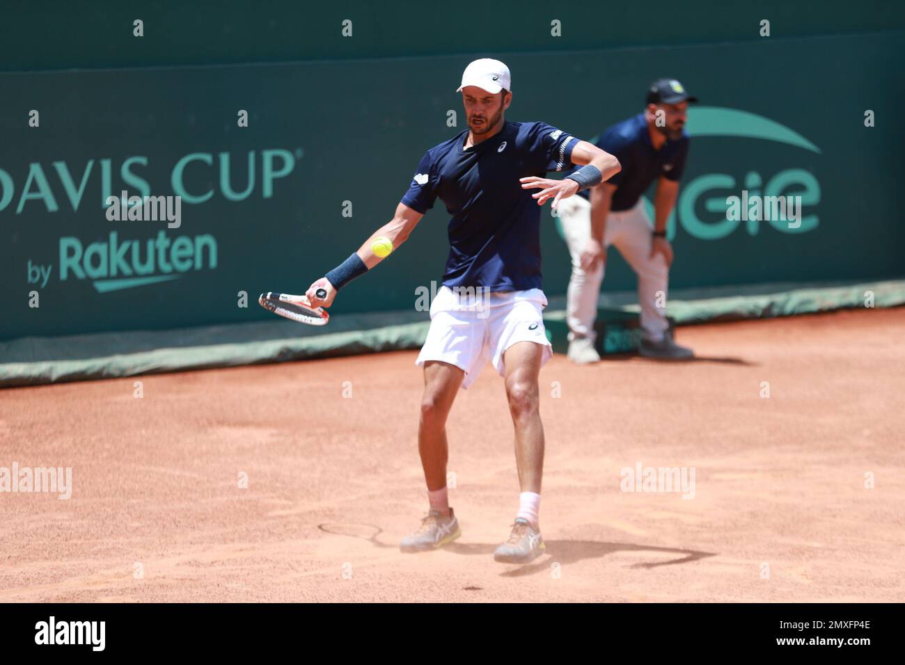 Florianopolis, Santa Catarina, Brasil. 3rd Feb, 2023. (SPO) Brazil vs China in Davis Cup in Florianopolis. February 03, 2023, Florianopolis, Santa Catarina, Brazil: The Brazilian tennis player Matheus Pucinelli wins the match against the Chinese Rigele Te valid for the match between Brazil and China in World Group I of the Davis Cup, on Friday (3), at Costao do Santinho, in Florianopolis (SC).Credit: Leco Viana/Thenews2 (Credit Image: © Leco Viana/TheNEWS2 via ZUMA Press Wire) EDITORIAL USAGE ONLY! Not for Commercial USAGE! Stock Photo