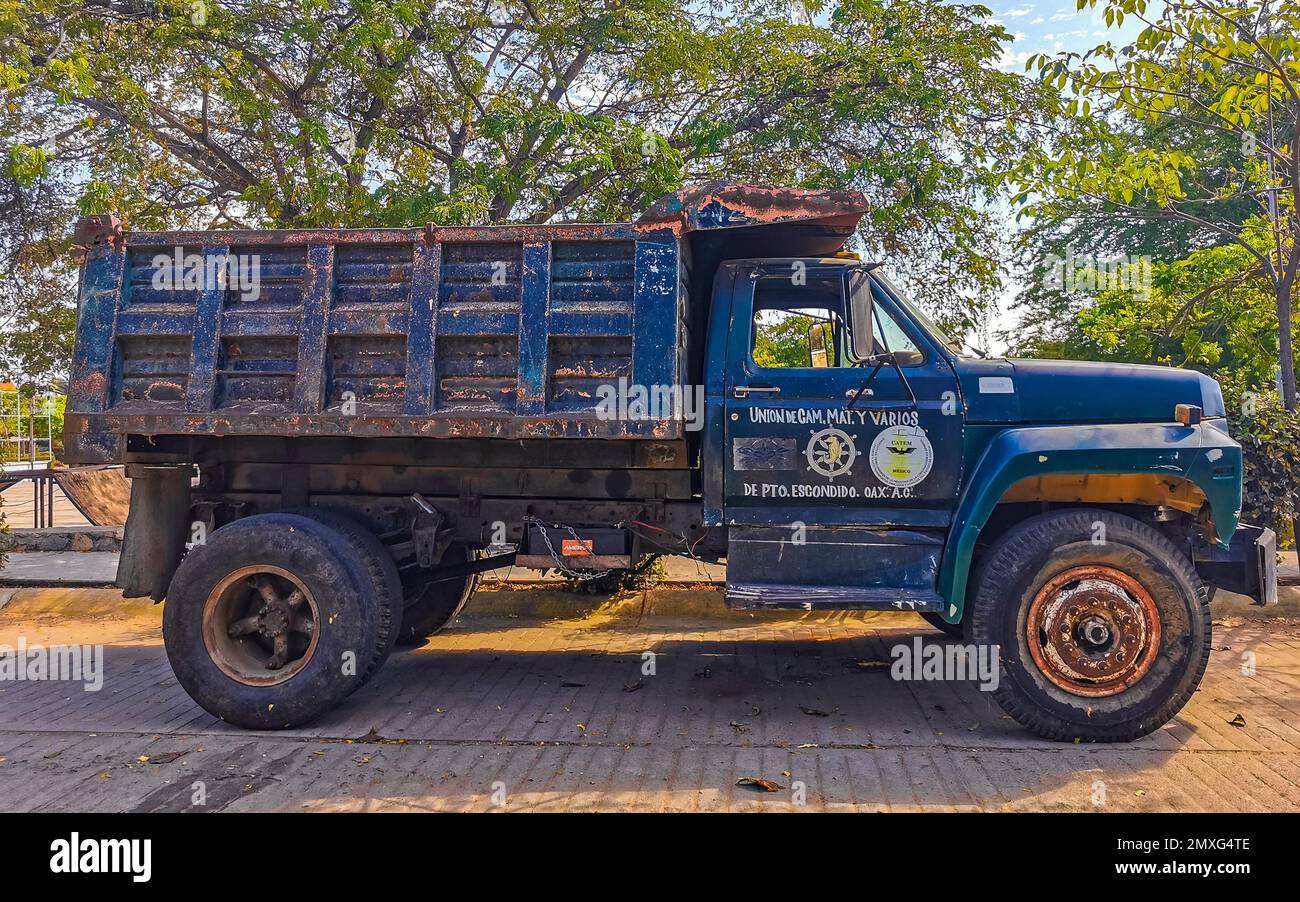 Puerto Escondido Oaxaca Mexico 27. January 2023 Various Mexican dump