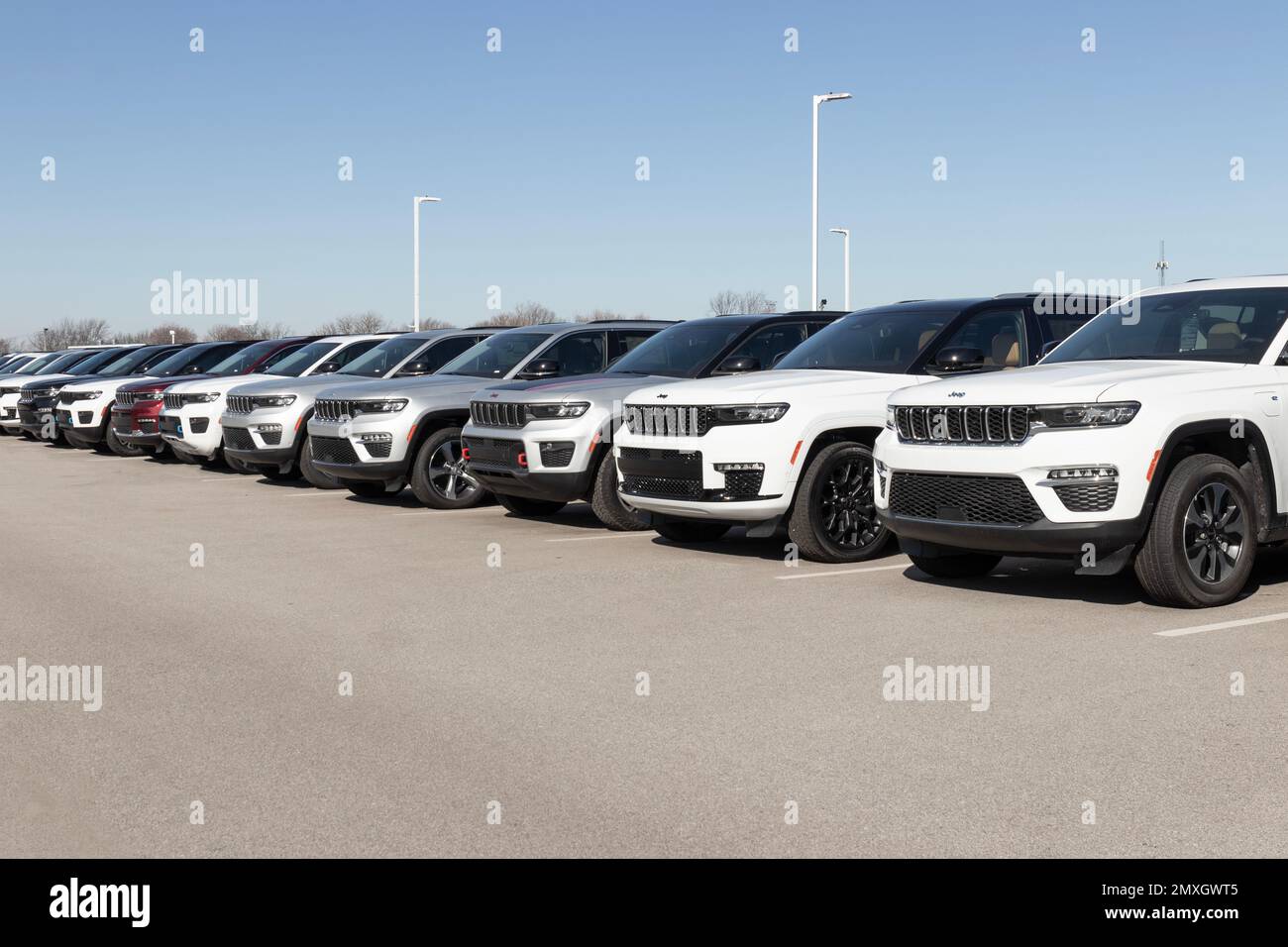 Lafayette - Circa February 2023: Jeep Grand Cherokee display at a Stellantis dealership. Jeep offers the Grand Cherokee in Laredo, Limited, and Trailh Stock Photo
