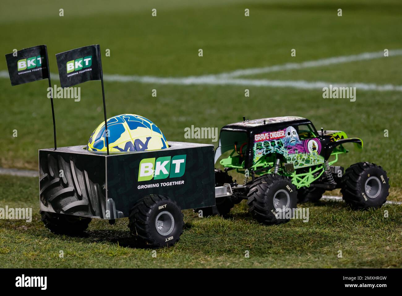 Modena celebrates the victory during the Italian soccer Serie B match Modena  FC vs Cagliari Calcio on February 03, 2023 at the Alberto Braglia stadium  in Modena, Italy (Photo by Luca Diliberto/LiveMedia