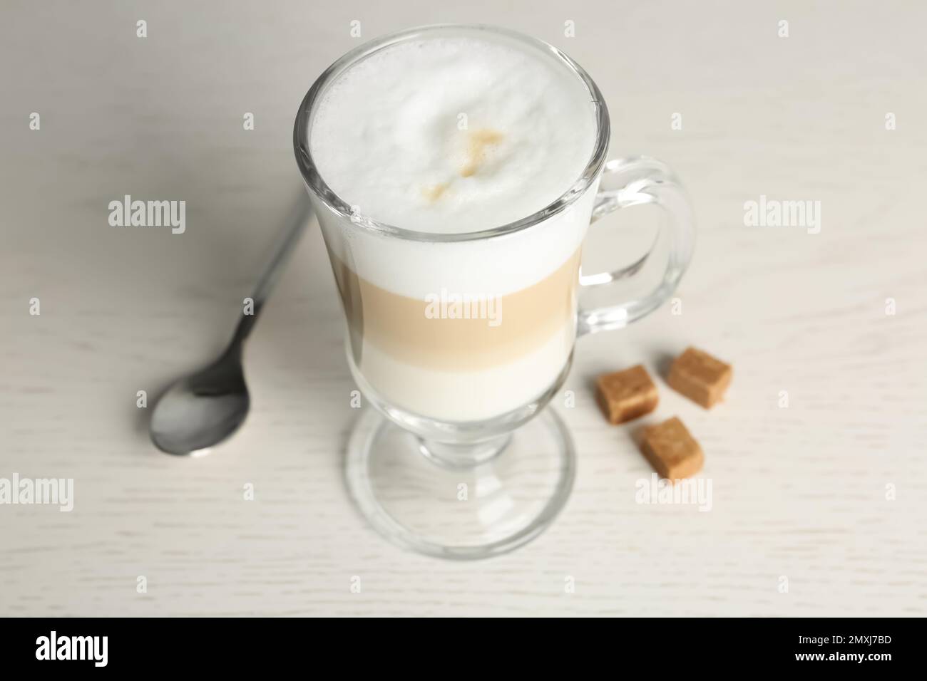 Latte macchiato hi-res stock photography and images - Alamy