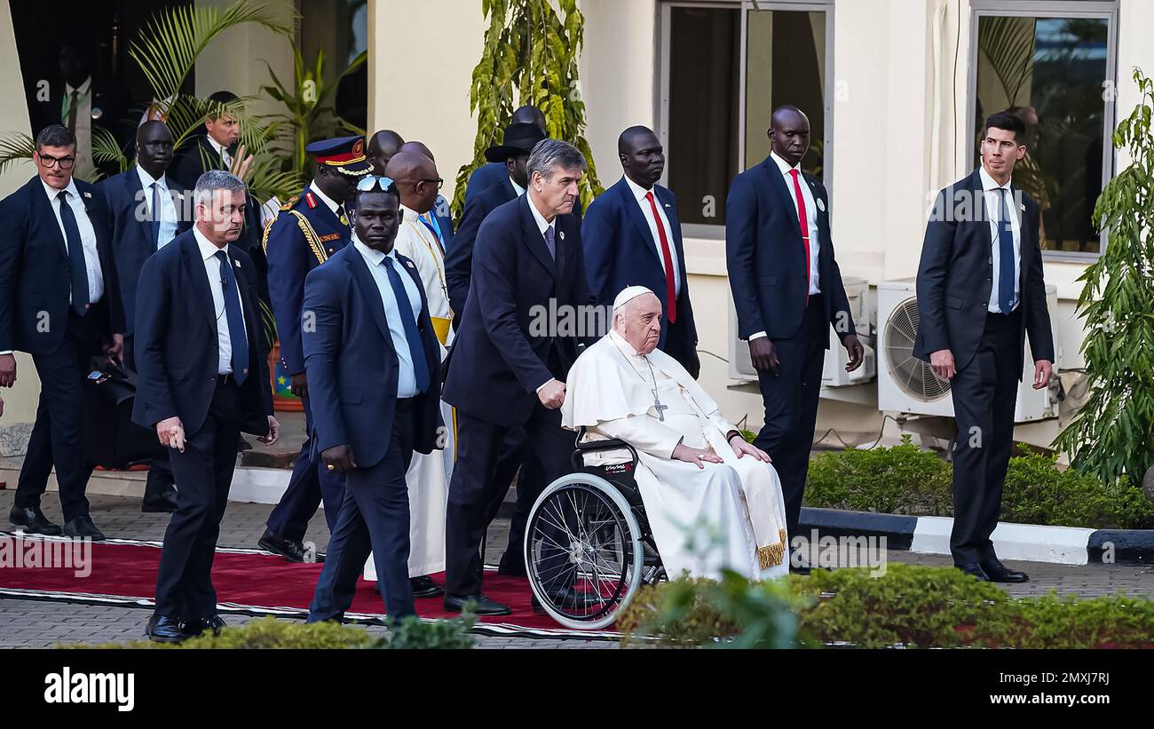 Juba, South Sudan. 03rd Feb, 2023. Pope Francis, seated on a wheelchair, arrives to attend a meeting with authorities, leaders of civil society and the diplomatic corps, in the garden of the Presidential Palace in Juba, South Sudan on February 03, 2023. Photo by South Sudan Presidency Press Office /UPI Credit: UPI/Alamy Live News Stock Photo