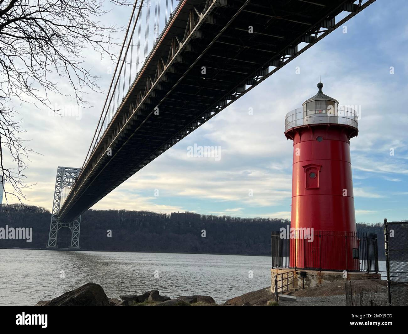 New York, NY, USA. 2nd Feb, 2023. The Little Red Lighthouse, officially Jeffrey's Hook Light in Fort Washington Park along the Hudson River in Manhattan, New York City, under the George Washington Bridge at sunset on 02 Feb 2023 (Credit Image: © Debra L. Rothenberg/ZUMA Press Wire) EDITORIAL USAGE ONLY! Not for Commercial USAGE! Stock Photo