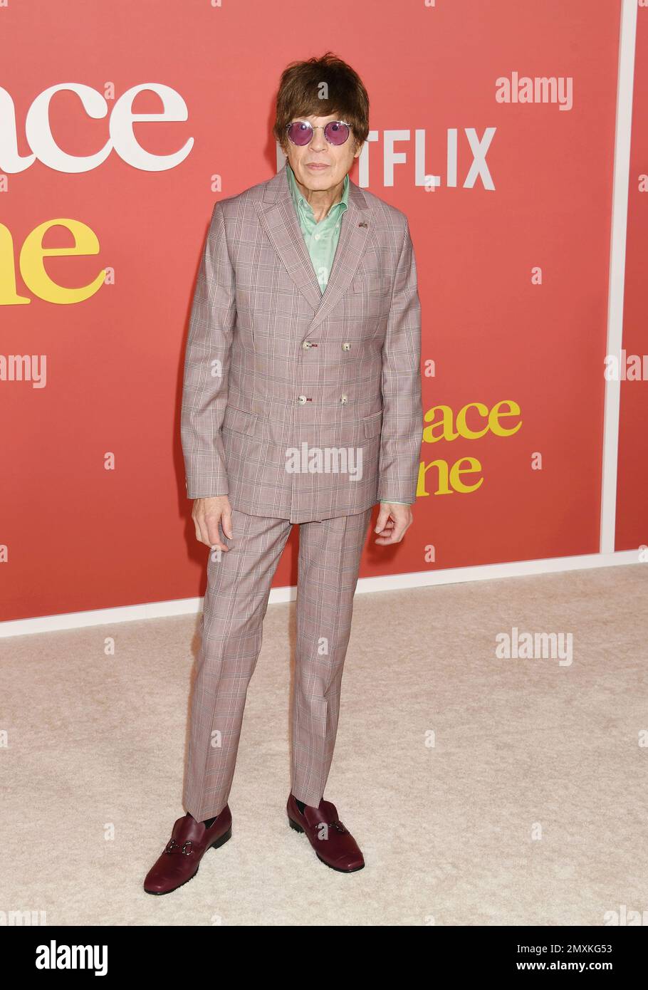 LOS ANGELES, CALIFORNIA - FEBRUARY 02: Elliot Easton attends the world