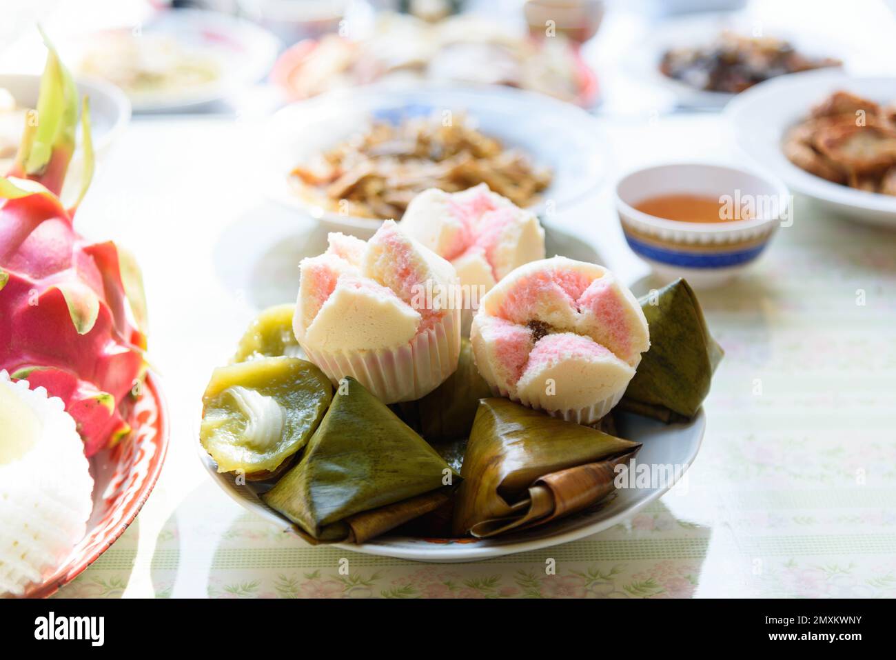 Closeup to Cottonwool cake in the dish Stock Photo Alamy