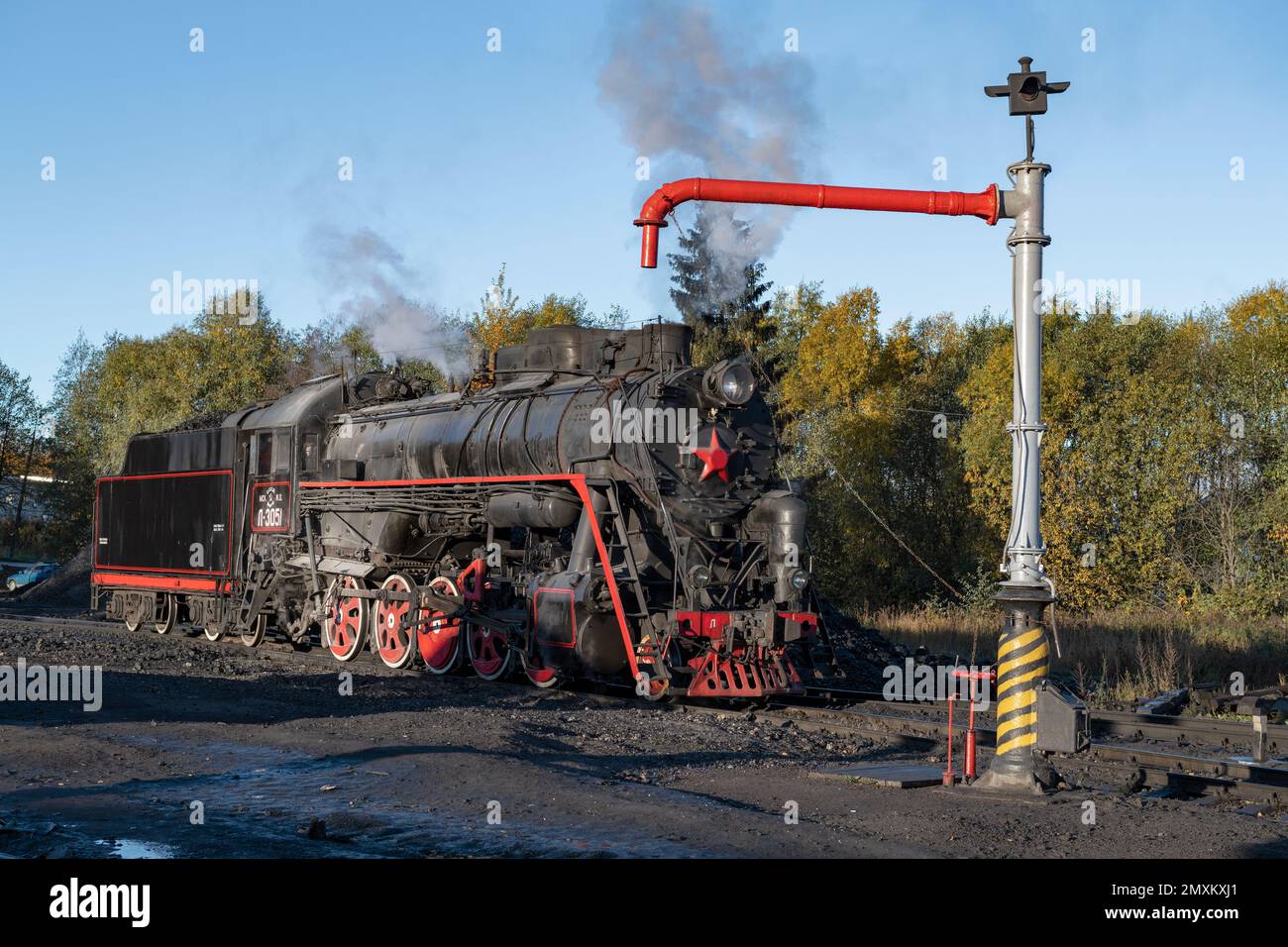 Soviet L Class SORTAVALA, RUSSIA - OCTOBER 09, 2022: Water filling station and old ...