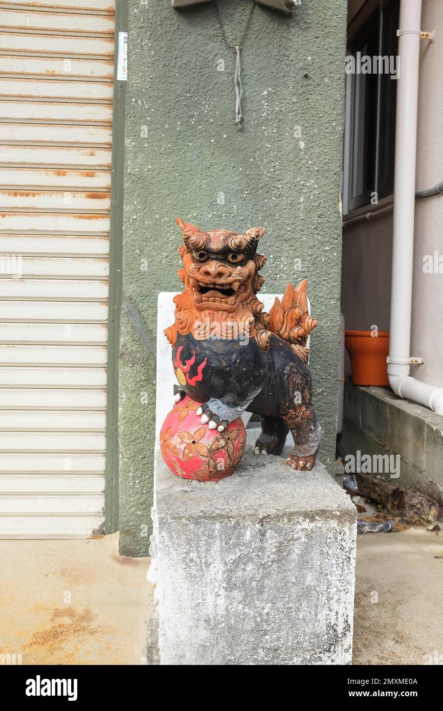 A shisa 'guardian lion' in Naha, Okinawa, Japan. Often found in pairs outside homes in Okinawa. Stock Photo