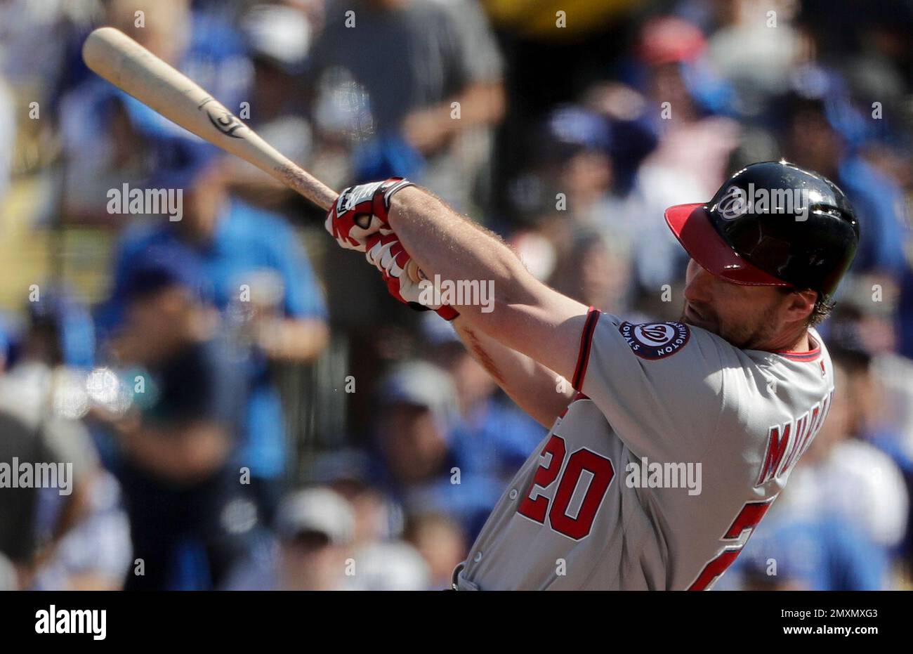 Washington Nationals second baseman Daniel Murphy (20) bats in the fourth  inning against the New York