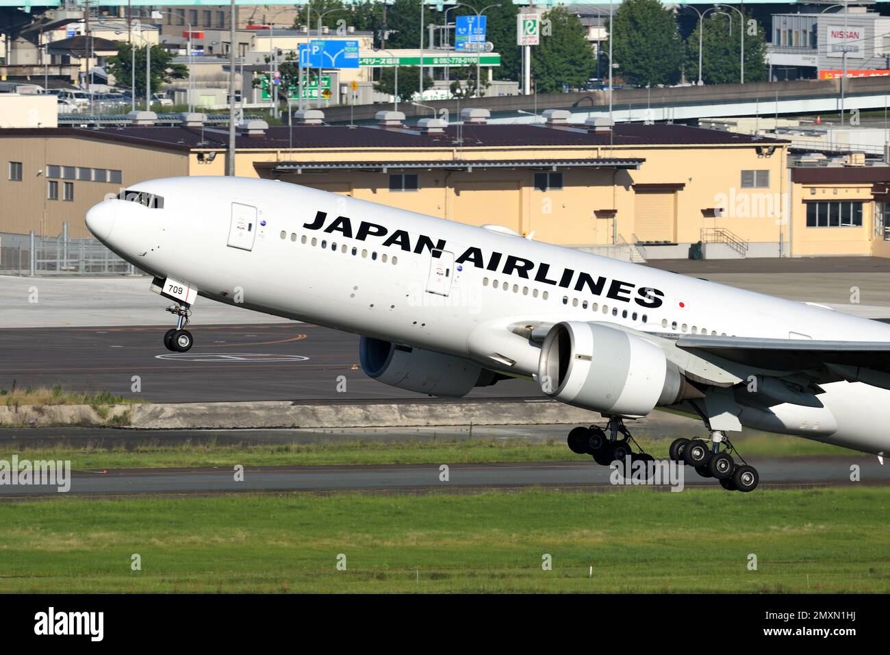 Fukuoka Prefecture, Japan - July 02, 2022: Japan Airlines (JAL) Boeing B777-200ER (JA709J) passenger plane. Stock Photo
