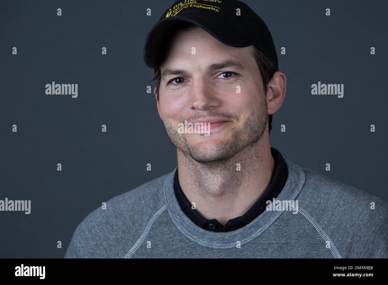 In this Oct. 6, 2016 photo, Ashton Kutcher poses for a portrait to(02)