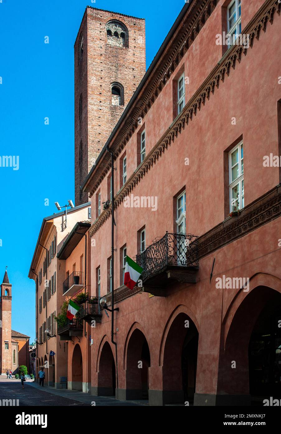 Italy Piedmont Langhe Alba  Viia Cavour Casa Giuliano, called  Loggia dei Mercanti,  or casa Sacco and in Background the Tower Sineo Stock Photo