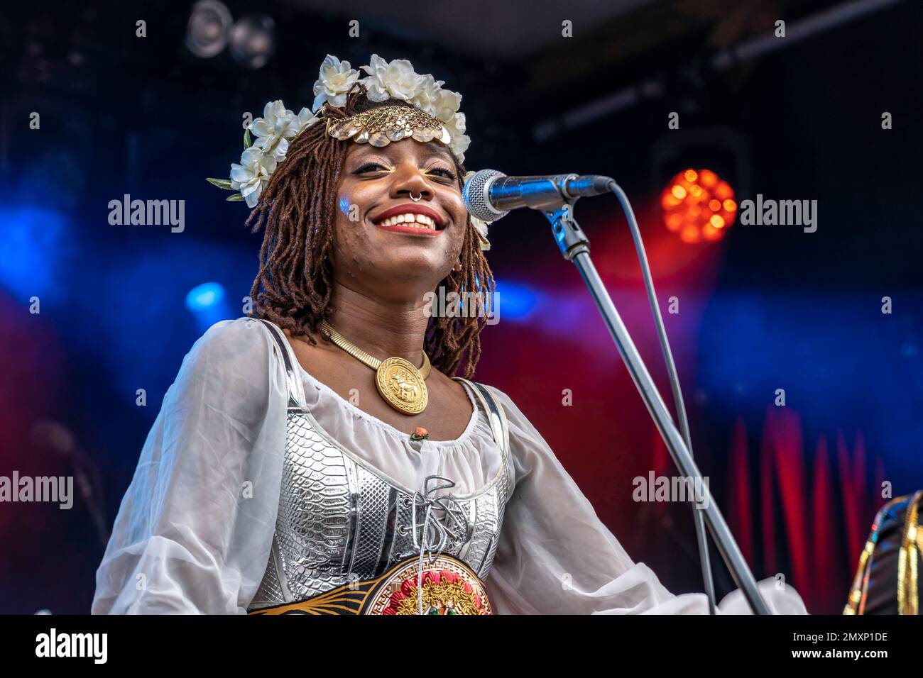 Die Band Golden Dawn Arkestra aus den USA  live beim Orange Blossom Special Festival, Beverungen, Deutschland  |  US  band Golden Dawn Arkestra live a Stock Photo