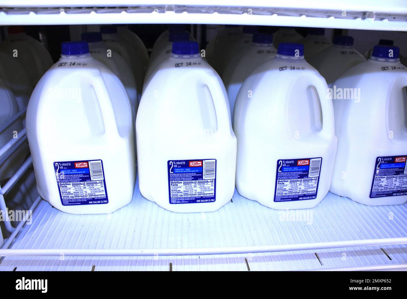 Gallon of milk hires stock photography and images Alamy