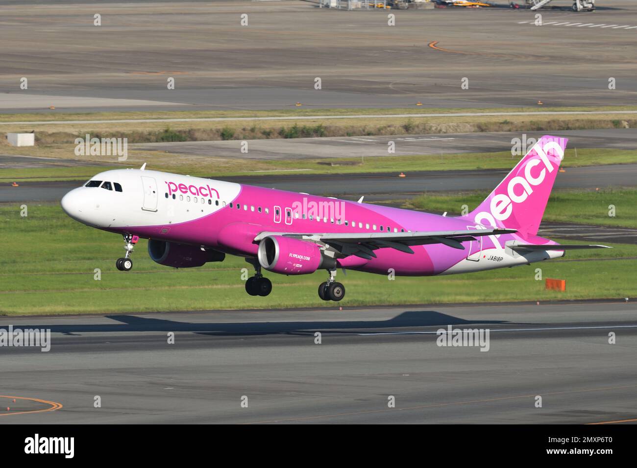 Peach airplane hi-res stock photography and images - Alamy