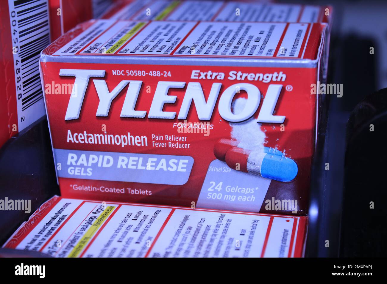 TYLENOL Gel Caps in a box on a shelf shot closeup Stock Photo Alamy