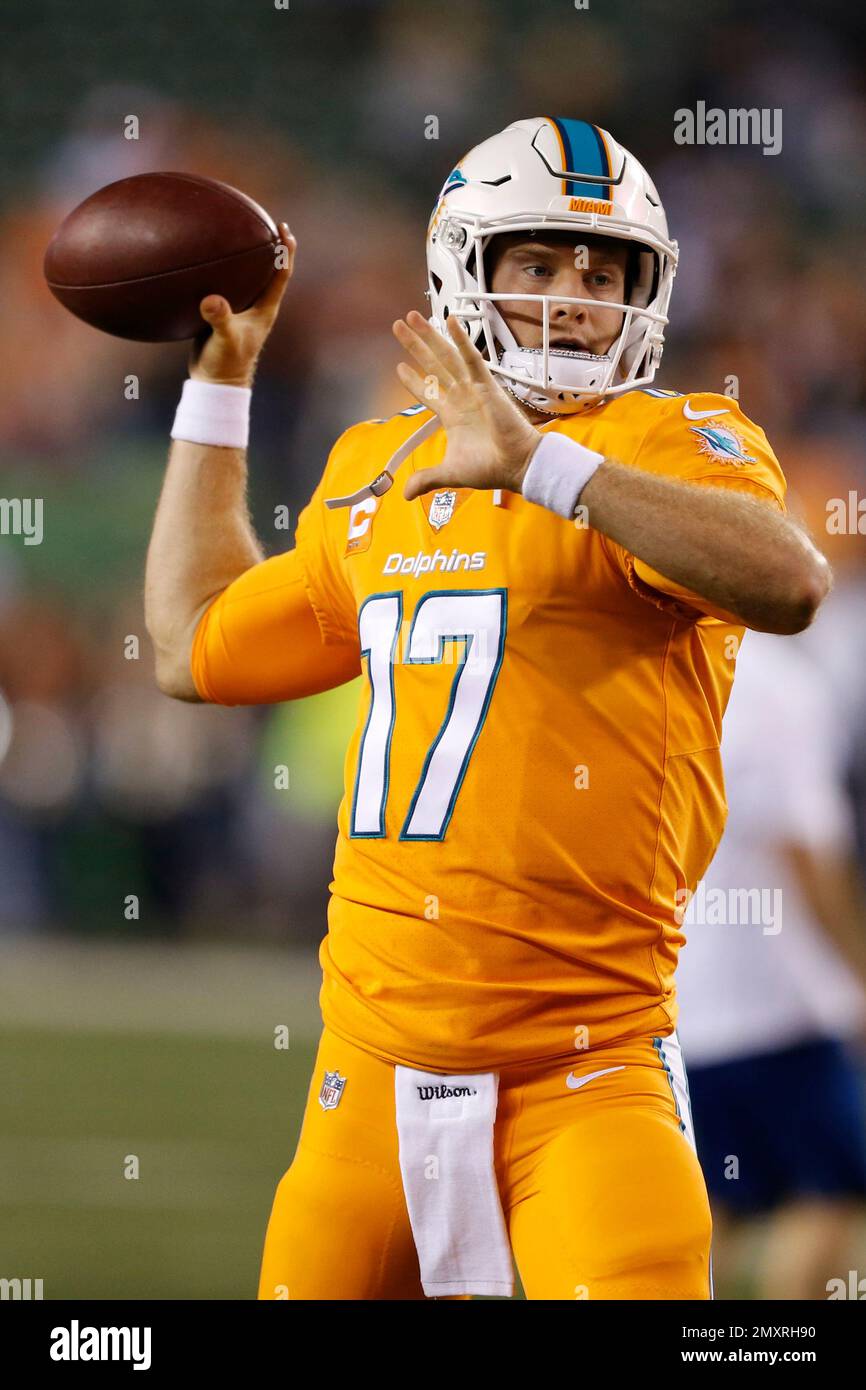 File:Ryan Tannehill - Miami Dolphins vs Oakland Raiders 2012.jpg