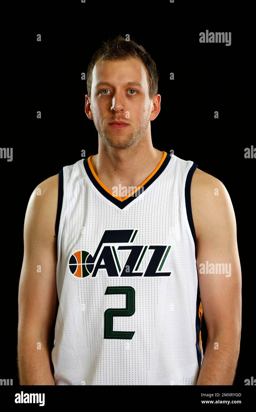 Utah Jazz's Joe Ingles speaks with reporters following the Utah Jazz shoot  around practice Tuesday, Oct. 26, 2021, in Salt Lake City. (AP Photo/Rick  Bowmer Stock Photo - Alamy