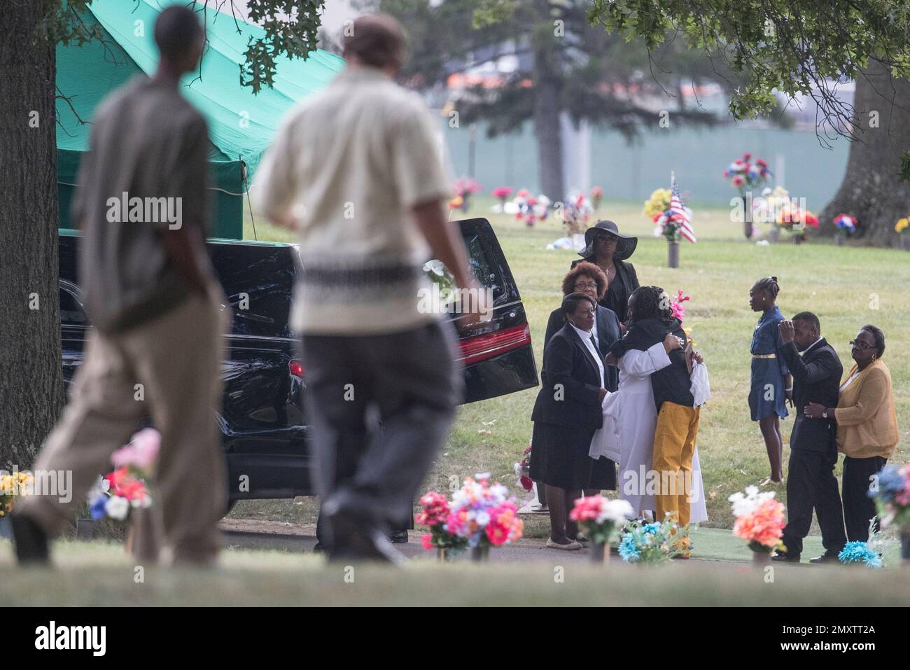 Mourners arrive for the burial of Tyre King, the 13yearold Ohio boy