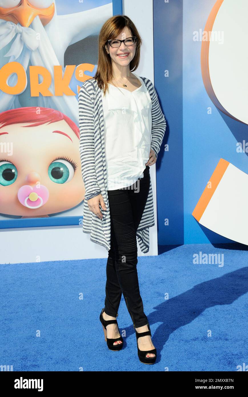 Lisa Loeb arrives at the LA premiere of "Storks" on Saturday, Sept. 17,  2016 in Westwood, Calif. (Photo by Jordan Strauss/Invision/AP Stock Photo -  Alamy