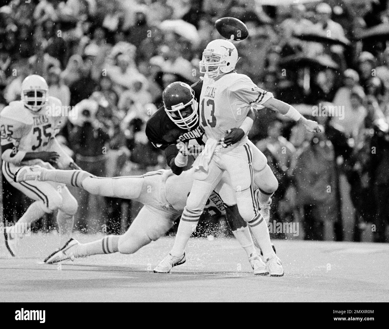 FILE In this Oct. 13, 1984, file photo, University of Texas