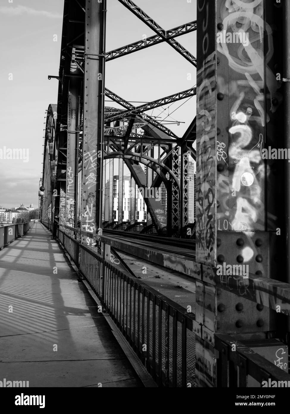 Old Bridge in Frankfurt am Main Stock Photo Alamy