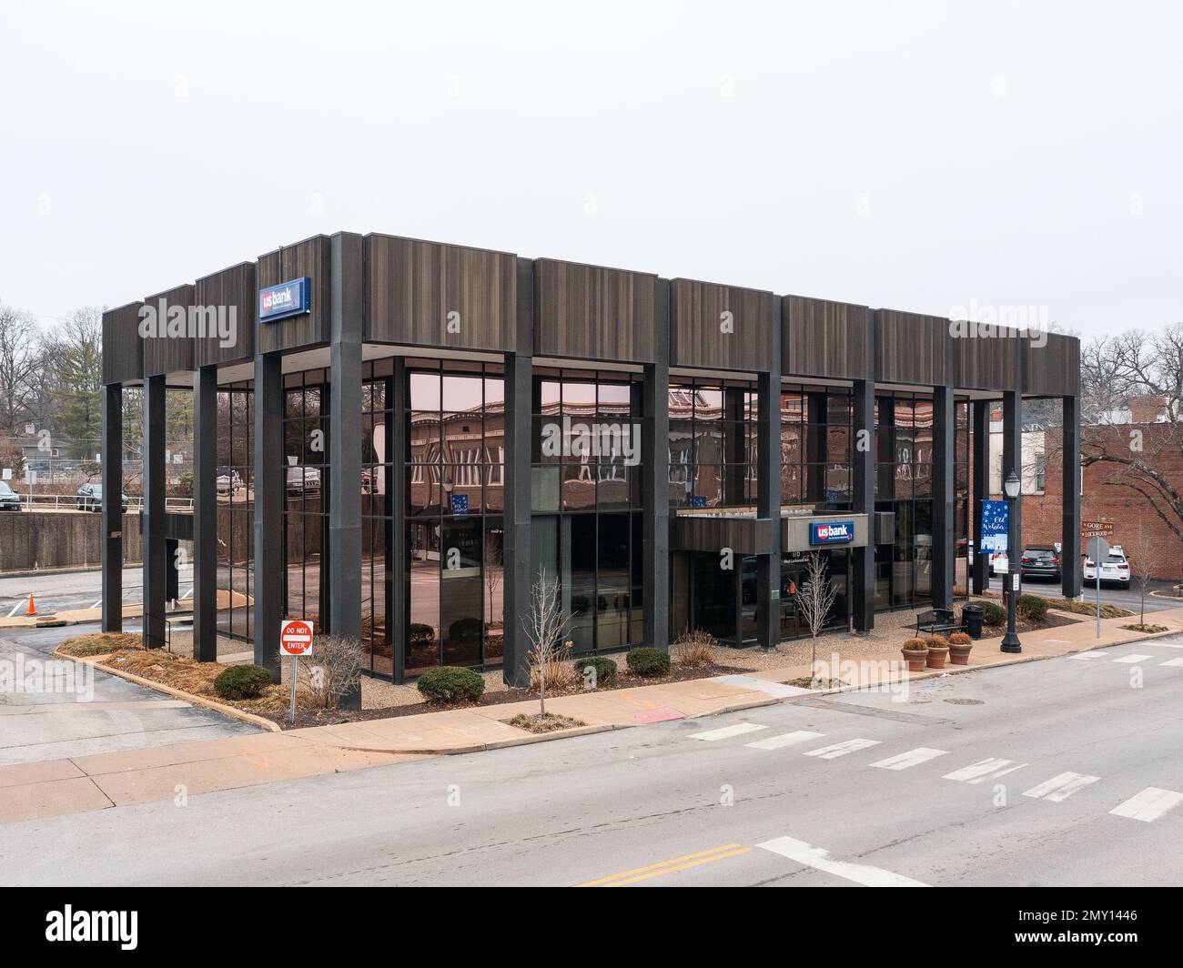 Late modernist building design hi-res stock photography and images - Alamy
