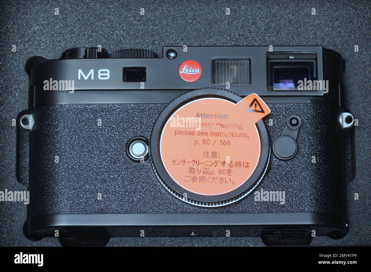 LEICA M8 - FIRST DIGITAL RANGEFINDER MADE BY LEICA WITH A 10,3 MPIX KODAK CCD  LAUNCHED IN 2006 - LEICA CAMERA - LEICA M © photography F.BEAUMONT Stock Photo