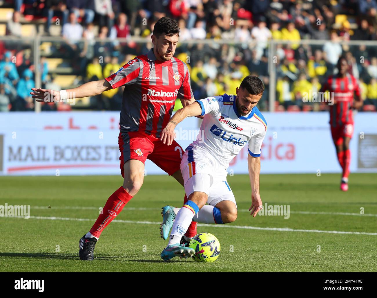 February 4, 2023, CREMONA: Cremoneses Alex Ferrari and Lecces Federico Di  Francesco in action during the Italian Serie A soccer match US Cremonese vs  US Lecce at Giovanni Zini stadium in Cremona,