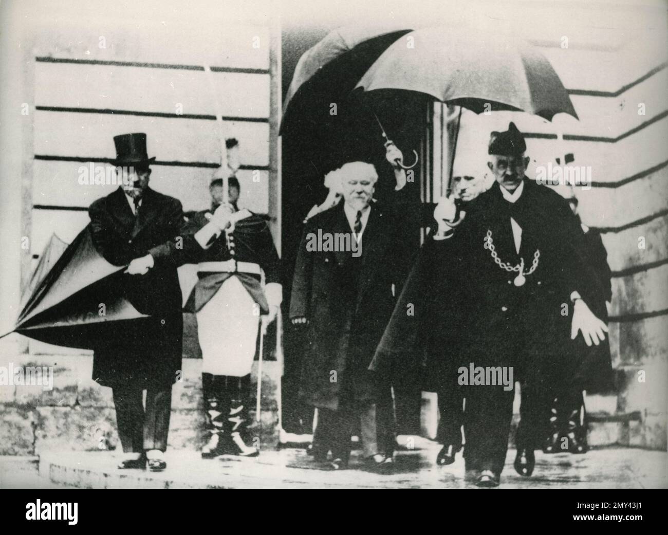 French matematician and physicist Henri Poincaré (center), Paris ...
