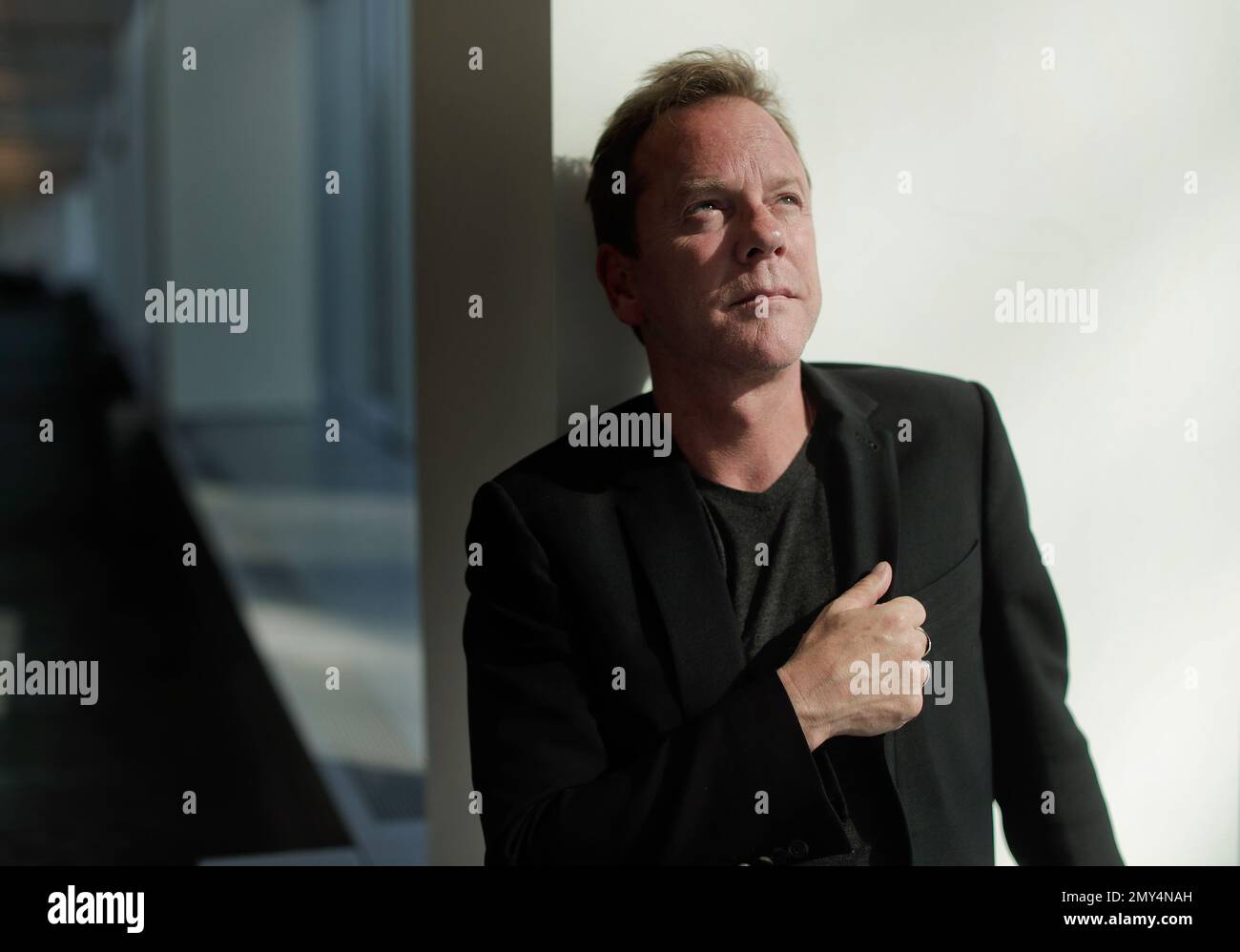 In this Aug. 13, 2016 photo, actor and singer Kiefer Sutherland poses