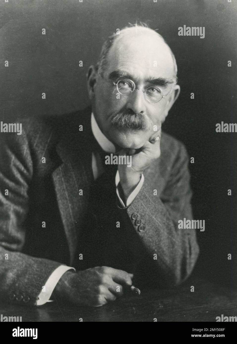 Portrait of British writer Rudyard Kipling, 1920s Stock Photo Alamy