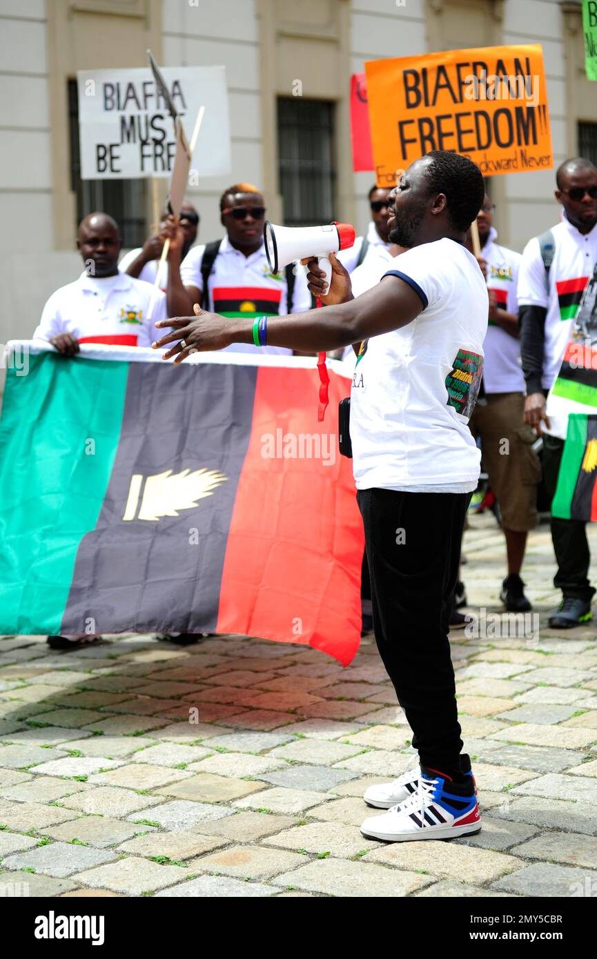 Vienna, Austria. 30 May 2015. Supporters of the Indigenous People of Biafra (IPOB) demonstrate in front of the Foreign Ministry in Vienna Stock Photo
