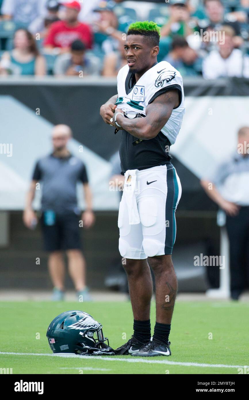 LANDOVER, MD - SEPTEMBER 13: Eagles safety Jalen Mills (21) has bright  green dyed hair during the Philadelphia Eagles vs. Washington Football Team  NFL game at FedEx Field on September 13, 2020