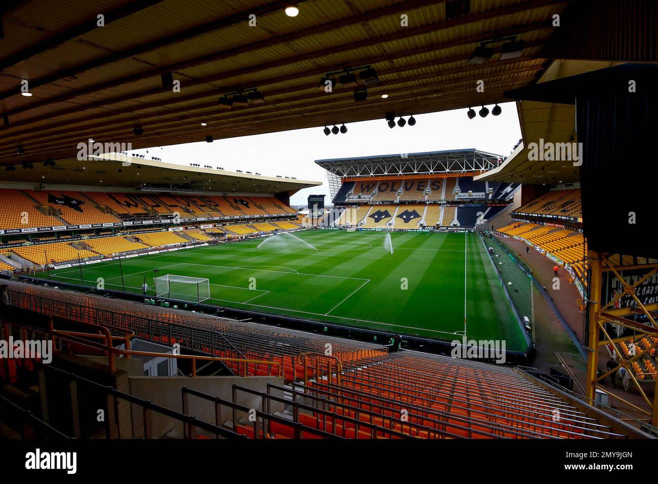 Wolverhampton, UK. 04th Feb, 2023. General view inside the stadium. Premier League match, Wolverhampton Wanderers v Liverpool at the Molineux Stadium in Wolverhampton, England on Saturday 4th February 2023. this image may only be used for Editorial purposes. Editorial use only, license required for commercial use. No use in betting, games or a single club/league/player publications. pic by Chris Stading/Andrew Orchard sports photography/Alamy Live news Credit: Andrew Orchard sports photography/Alamy Live News Stock Photo