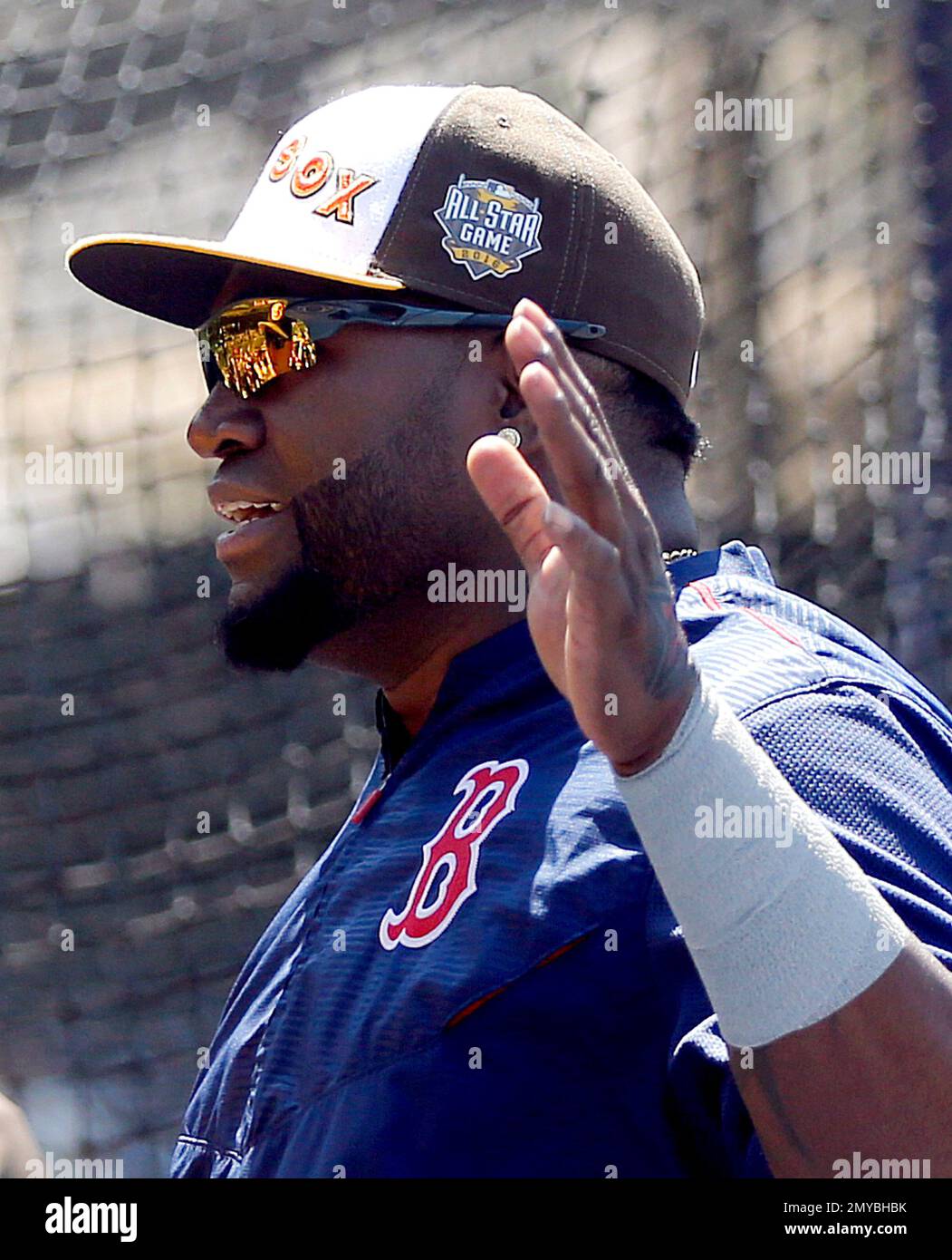 American League's David Ortiz, of the Boston Red Sox, prepares to hit  during batting practice prior to the MLB baseball All-Star Game, Tuesday,  July 12, 2016, in San Diego. (AP Photo/Lenny Ignelzi