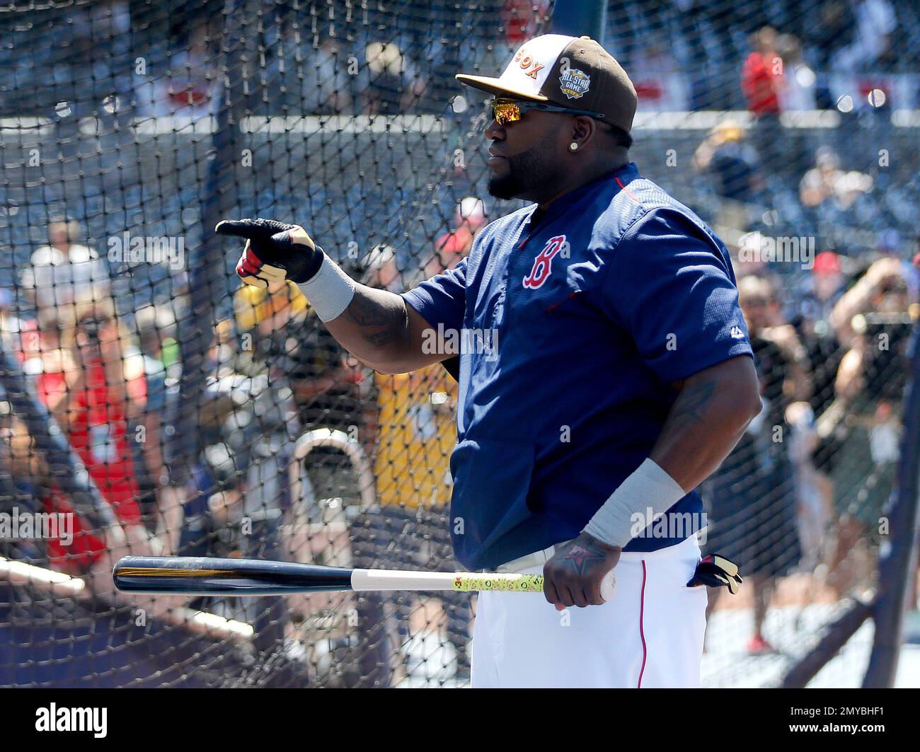 American League's David Ortiz, of the Boston Red Sox, prepares to hit  during batting practice prior to the MLB baseball All-Star Game, Tuesday,  July 12, 2016, in San Diego. (AP Photo/Lenny Ignelzi