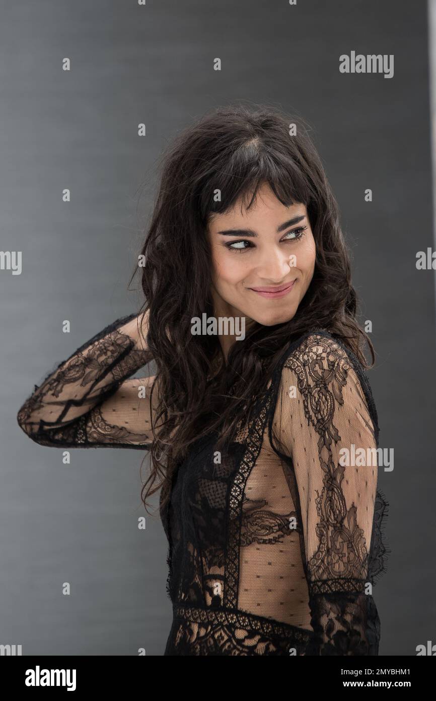 Algerian actress Sofia Boutella poses for photographers upon arrival at the premiere of the film 'Star Trek Beyond' in London, Tuesday, July 12, 2016. (Photo by Vianney Le Caer/Invision/AP) Stock Photo