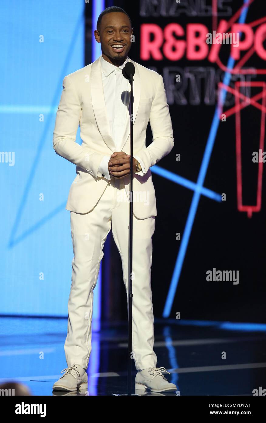Terrence J presents the award for best male R&B/pop artist at the BET