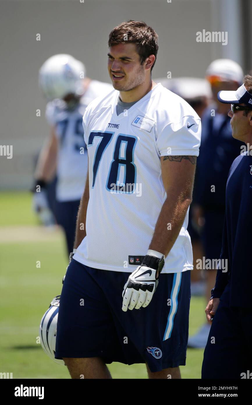 Tennessee Titans offensive tackle Jack Conklin walks off the field following an NFL football practice Tuesday June 7 2016 in Nashville Tenn. AP Photo Mark Humphrey Stock Photo Alamy