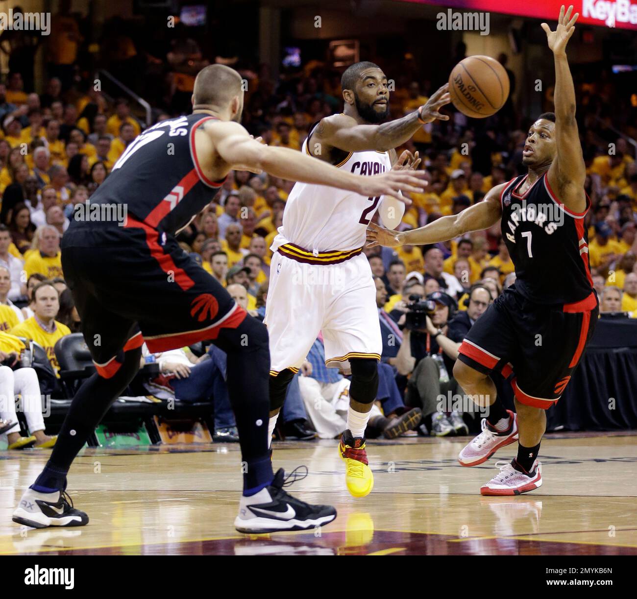 Kyrie irving game 5 sale shoes