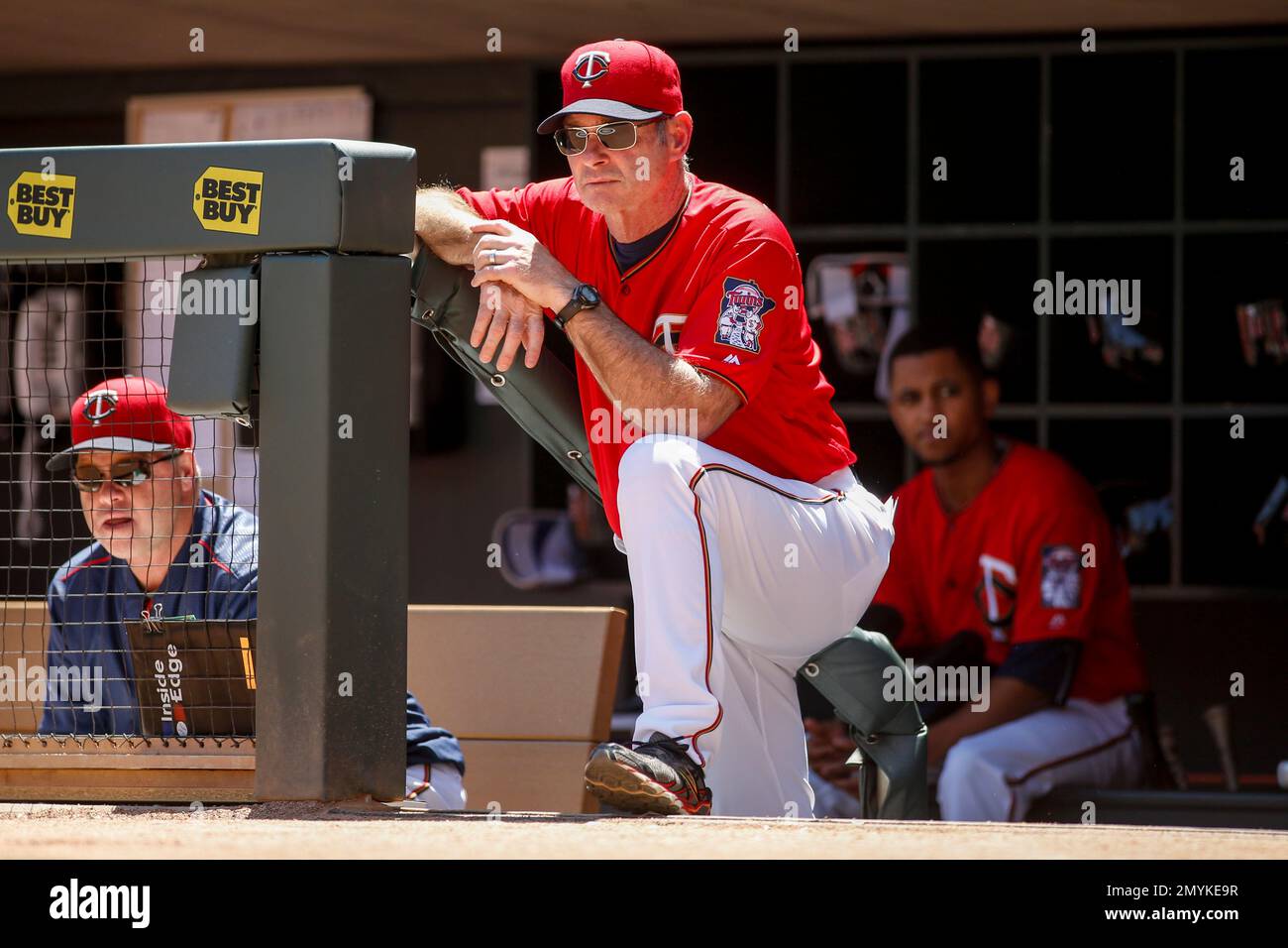 Toronto Blue Jays' Paul Molitor eyes his double in the fourth