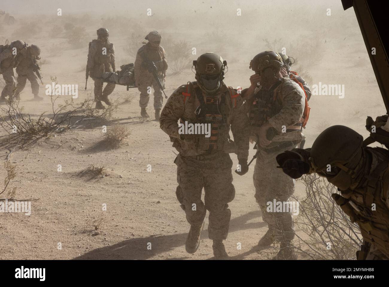 U.s. Marines With 1st Reconnaissance Battalion, 1st Marine Division 